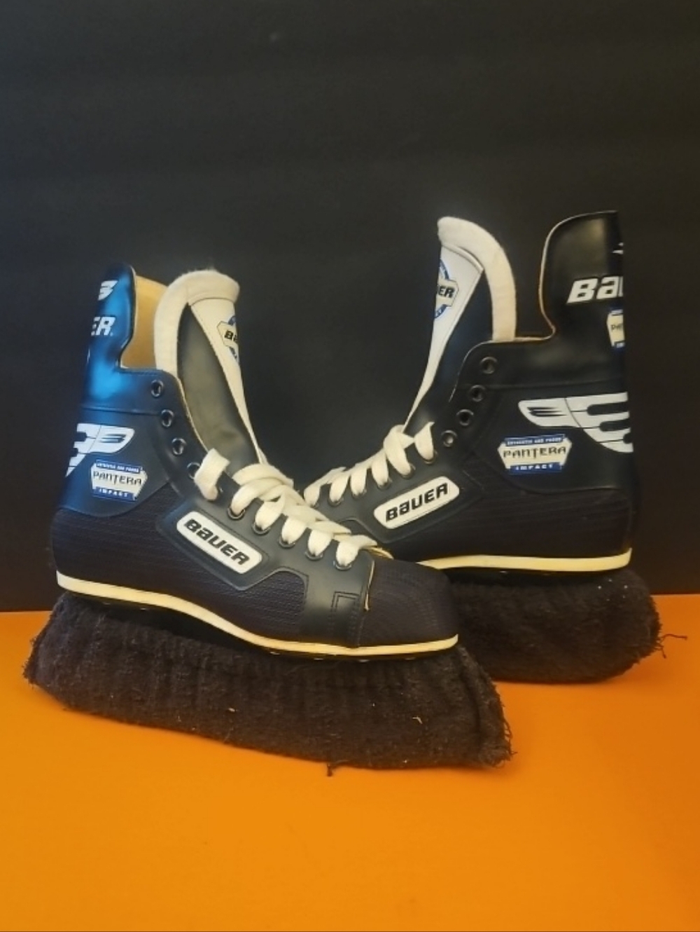 Bauer Pantera Impact Ice Hockey Skates Black White Size 6 Boys